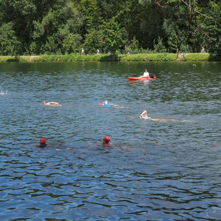 Ugniagesiai gelbėtojai prašo gyventojų laiką leisti saugiai