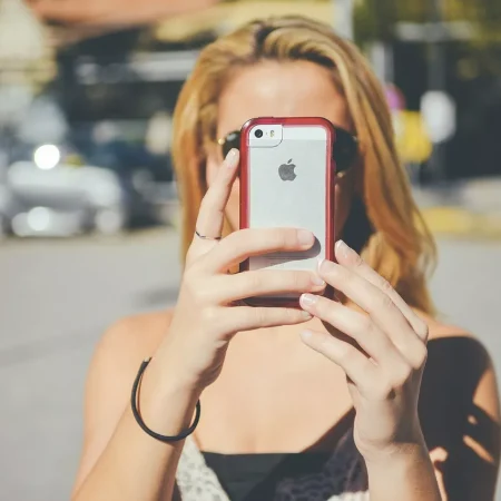 „Tik SOS“ režimas „iPhone“: nuoseklūs pataisymai, skirti 2024 m
