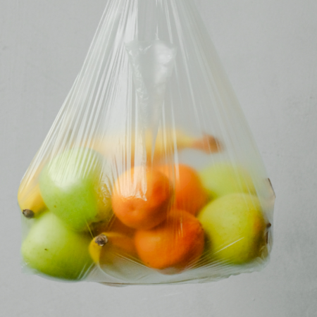 Metai be nemokamų plastikinių maišelių: pirkėjų įpročiai pakito iš esmės