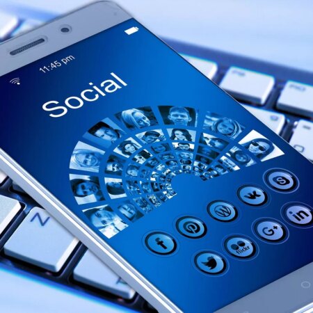 Ką reiškia NRS, kai siunčiate žinutes socialinėje žiniasklaidoje?