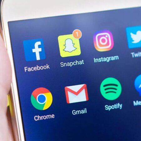 Ką reiškia „TTM“ slengas siunčiant žinutes socialinėje žiniasklaidoje?
