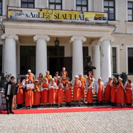 Plenero-simpoziumo SAULĖS ŠIAULIAI debiutas pažymimas rekordiniu dalyvių skaičiumi |  Dariaus Ančerevičiaus nuotraukos