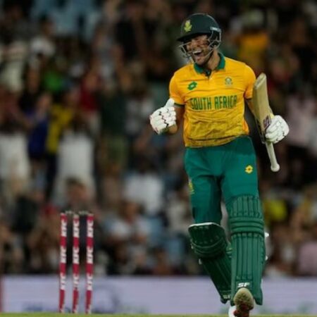 Hendricksas šviečia kaip Pietų Afrikos Respublika Clinches T20I Series prieš Pakistaną