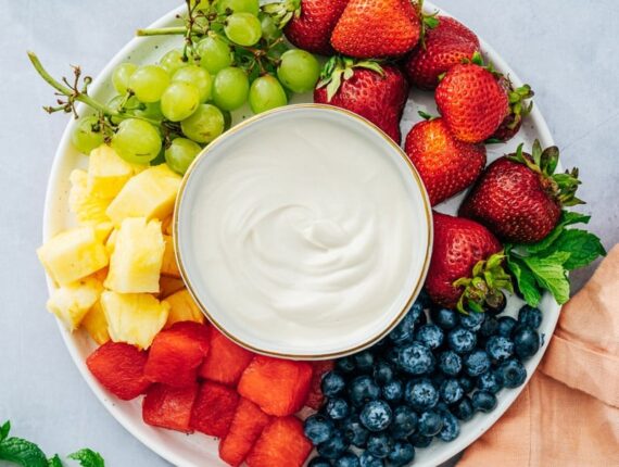 Lengvas vaisių padažas (3 ingredientai) – pora gamina